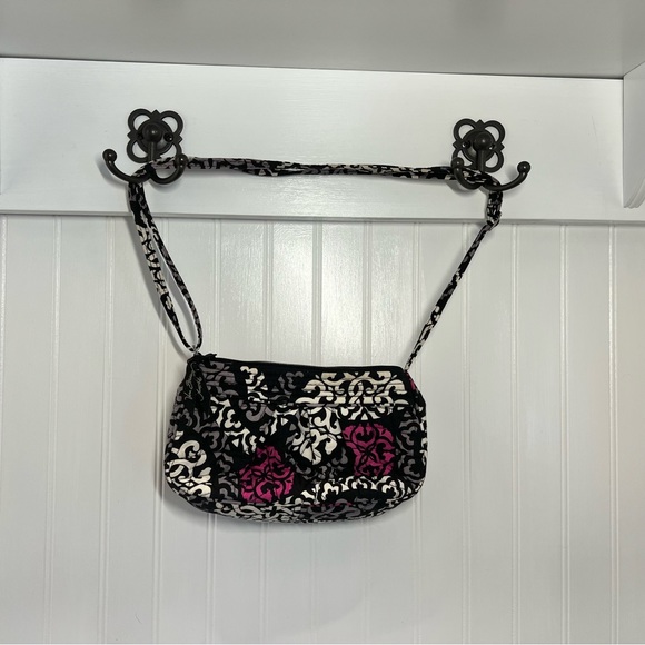 Vera Bradley small cross body, used condition - Picture 3 of 5